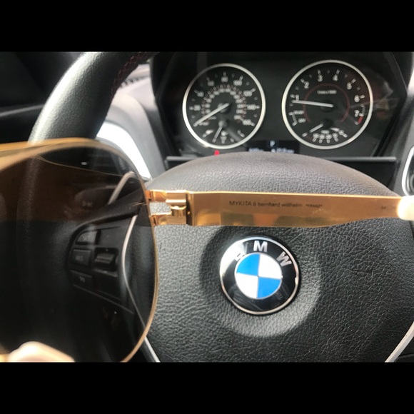 Sunglasses - Picture 4 of 8